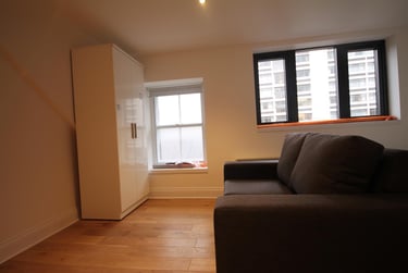 1 bed studio, Chaucer Building, City Centre, Newcastle, NE15JE - Image 2